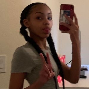 Meet your Posher, Laylah